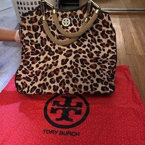 AUTHENTIC LEOPARD CHANNING TORY BURCH TOTE