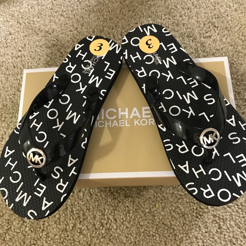 Michael kors fliplop sz 3