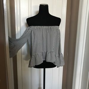 Black and white striped off-shoulder top w/ ruffle