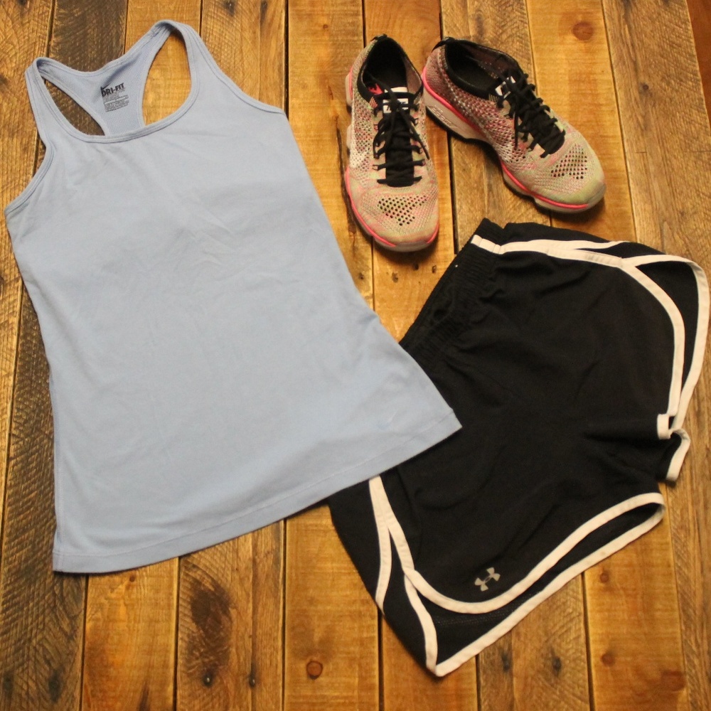 NIKE Dri-Fit cotton tank with shelf bra size small