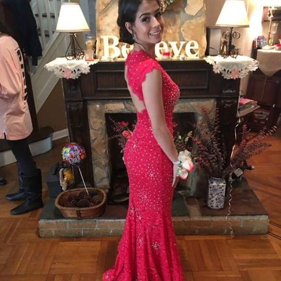 Meet your Posher, Caitlyn - Picture 1 of 1