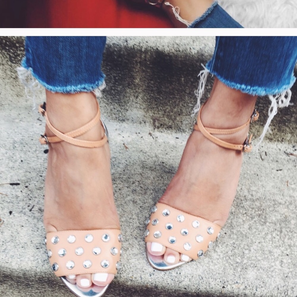 Heels - Picture 2 of 4