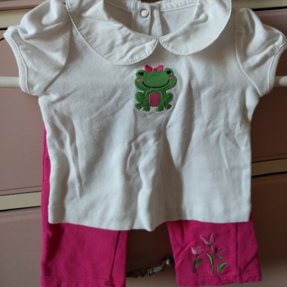 Gymboree Frog Outfit 6-12 Months