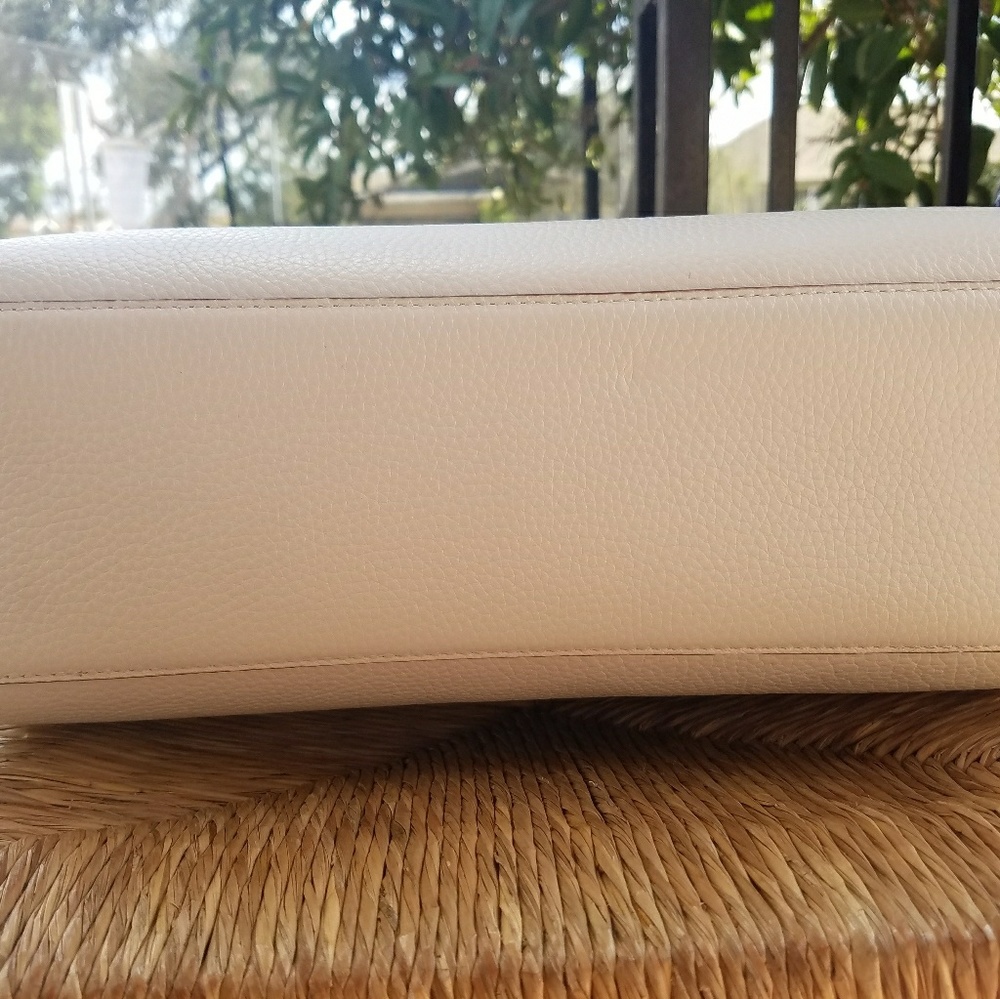 Kate Spade Elizabeth Faye Drive Leathr Tote/Wallet - Picture 4 of 8