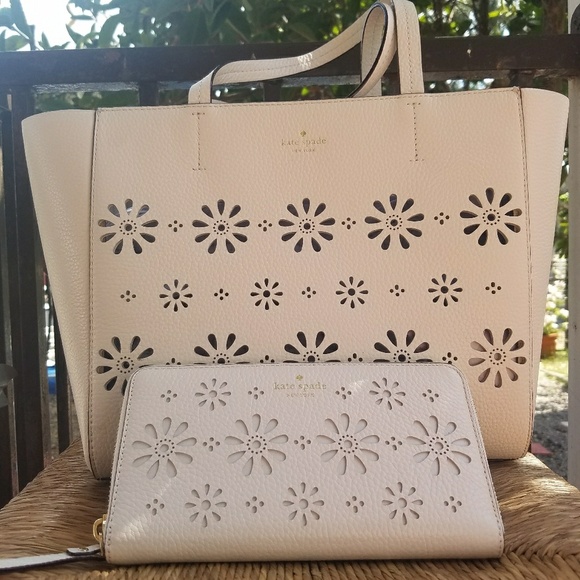 Kate Spade Elizabeth Faye Drive Leathr Tote/Wallet - Picture 2 of 8