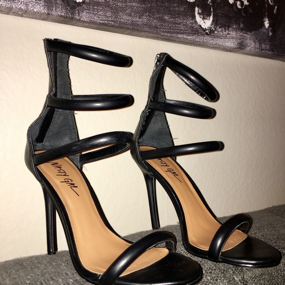 •••Black Sexy Heels•••