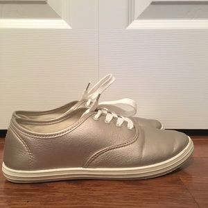 Forever 21 metallic shoes
