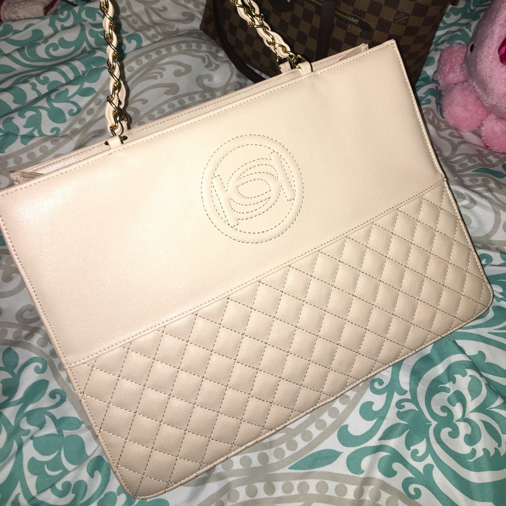 Bebe purse