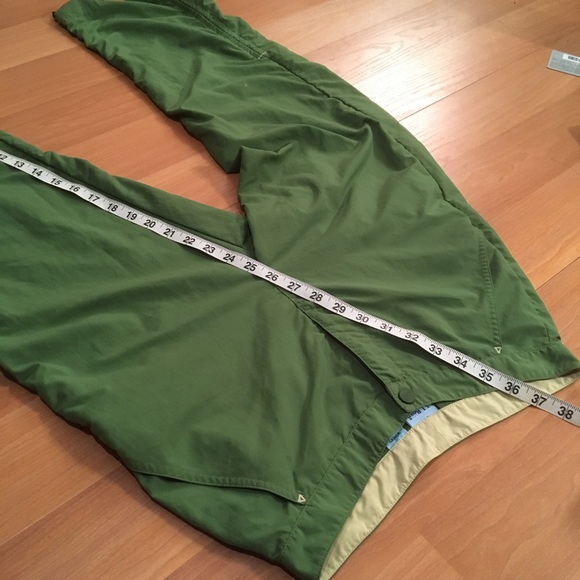[SOLD] L.L. Bean Nylon Capri - Picture 4 of 5