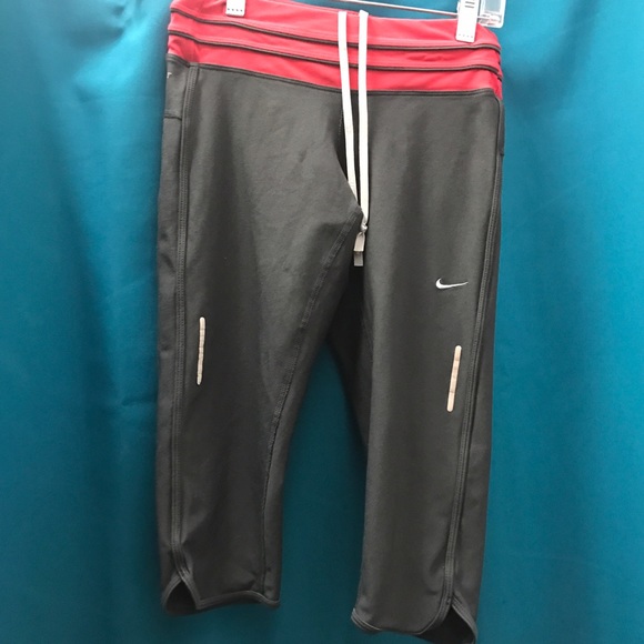 SOLD -- Nike Low Rise Running Capri Leggings - Picture 2 of 8