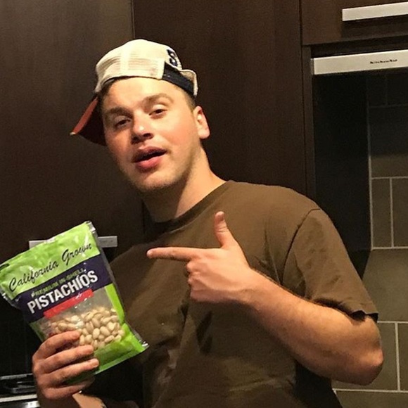 Meet your Posher, Jamison - Picture 1 of 1