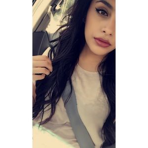 Meet your Posher, Alyssa
