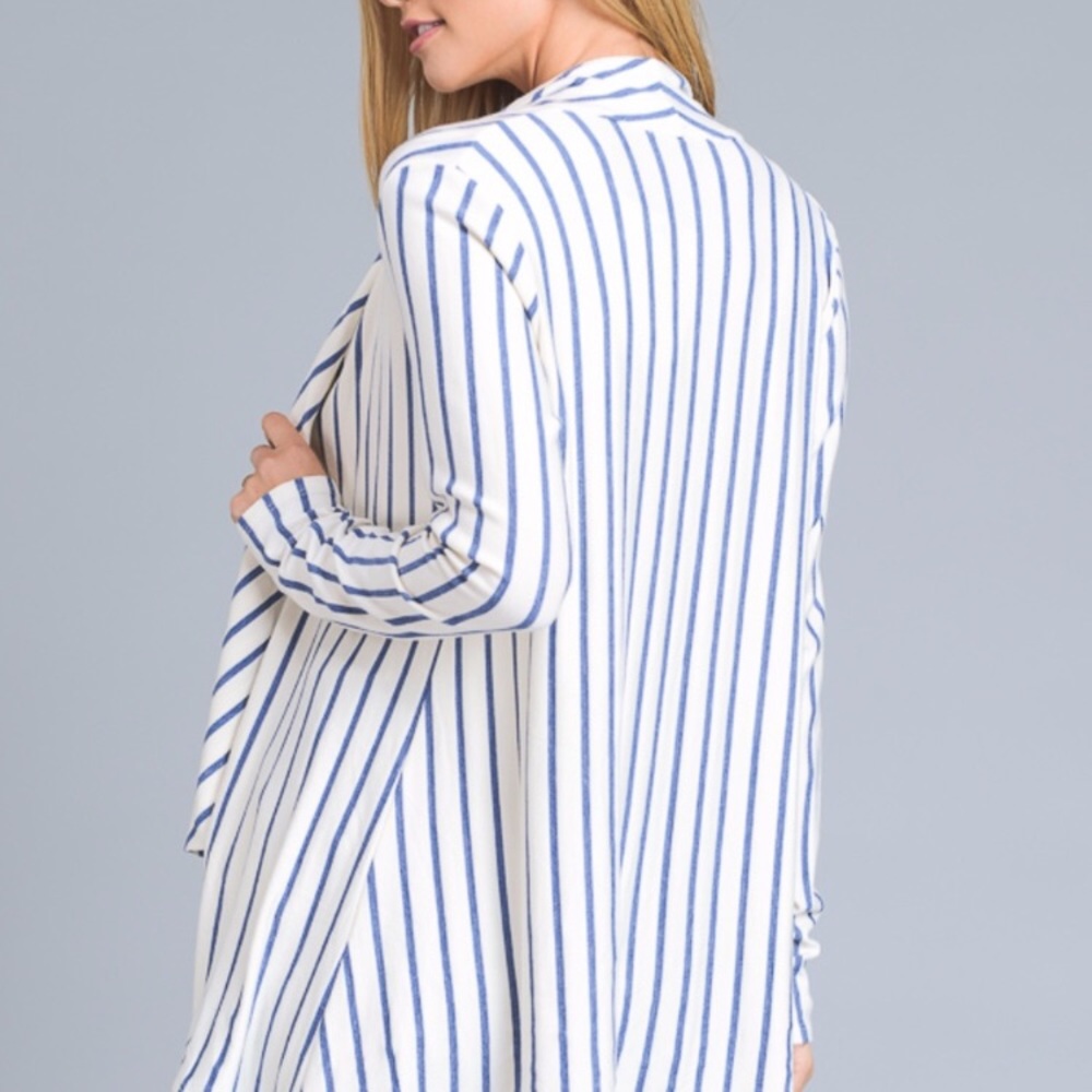 🎉HOST PICK 🎉 🌺Drape Cardigan🌺 - Picture 4 of 6