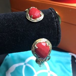 Kendra Scott bracelet