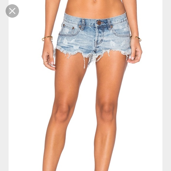 •ISO• One Teaspoon Shorts 22/23 - Picture 4 of 5