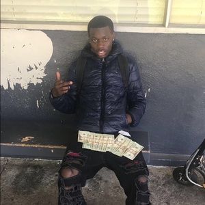 Meet your Posher, Khary