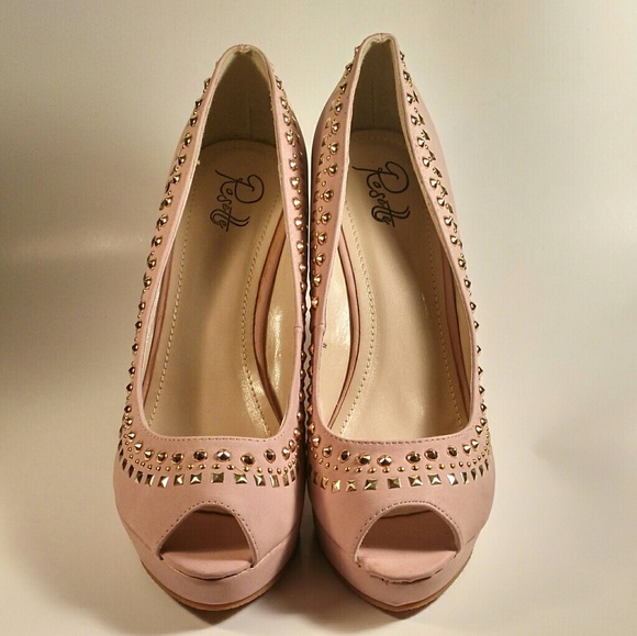 PINK STUDDED WEDGES - Picture 3 of 5