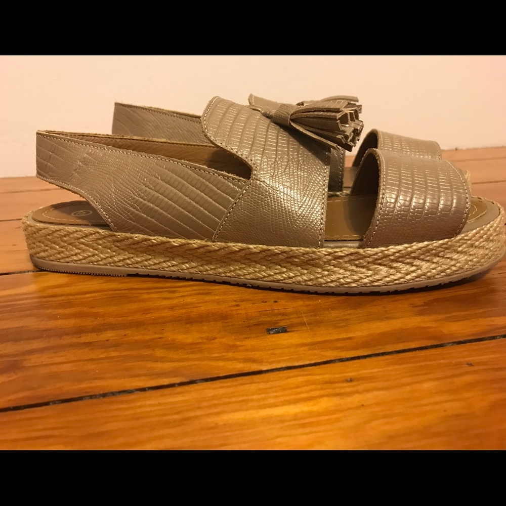 Kaanas Sandals