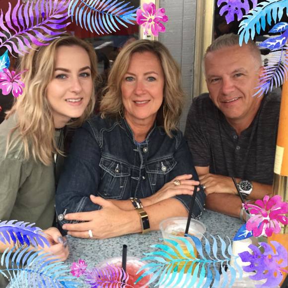 Meet your Posher, Karen - Picture 2 of 2