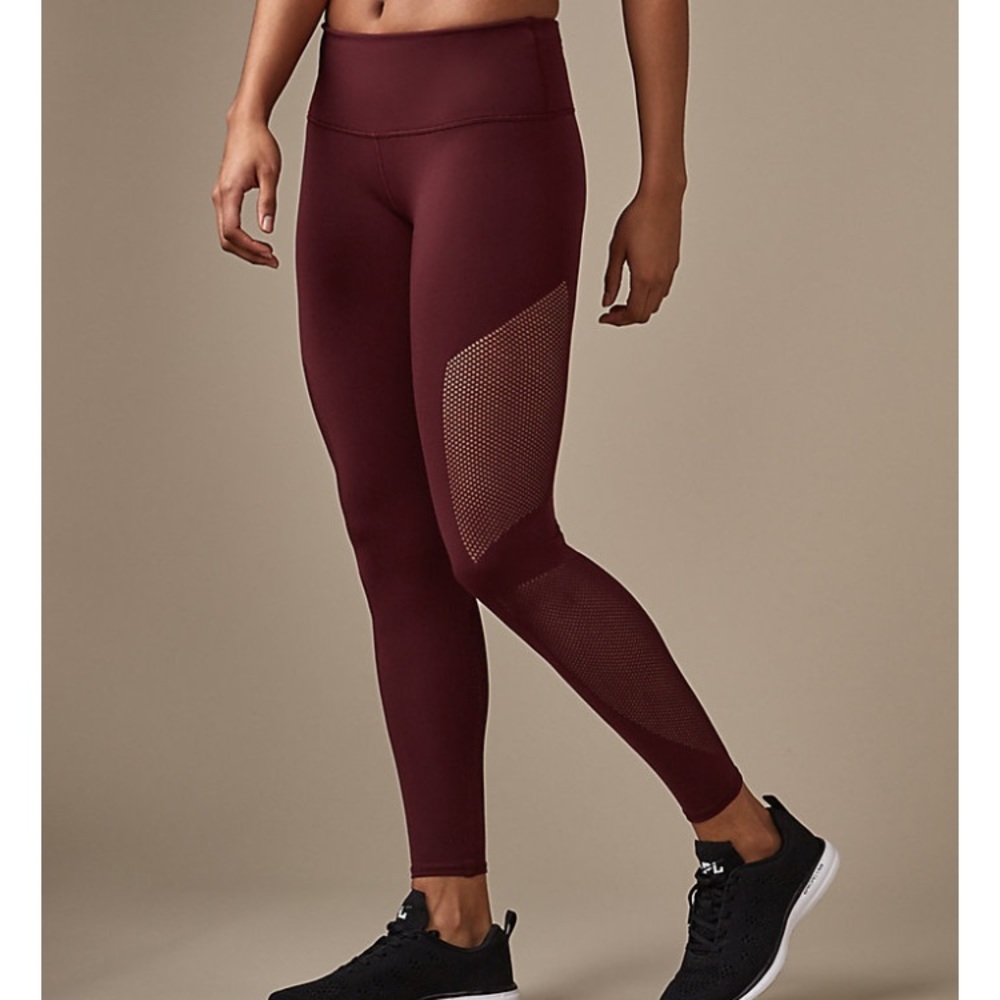 HUGE ISO!! Lululemon Reveal Tight & Crescent Tank