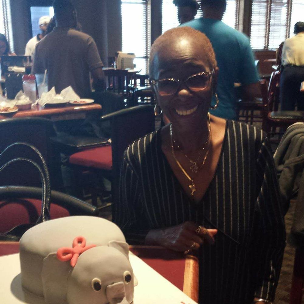 Meet your Posher, Lisa