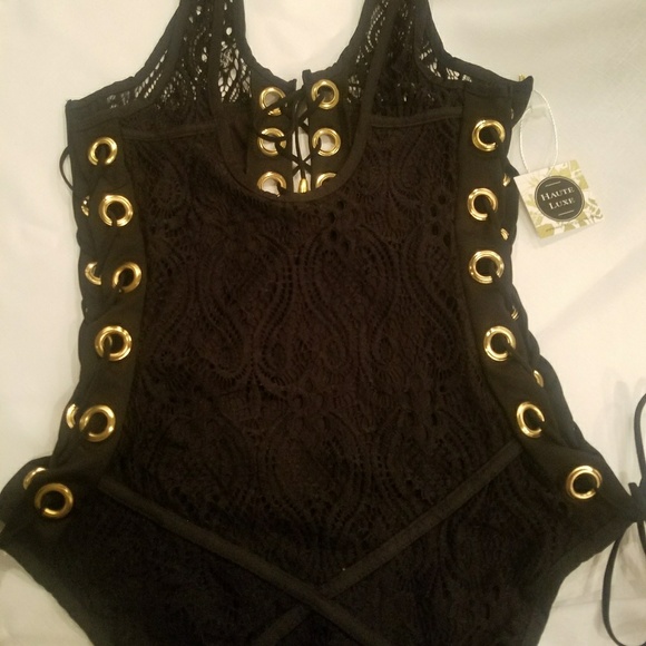 Laced body suit - Picture 4 of 4