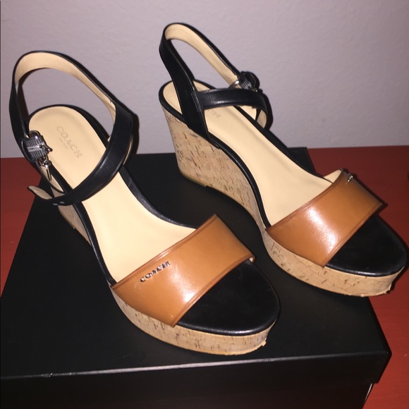 Coach Wedges - Picture 3 of 4