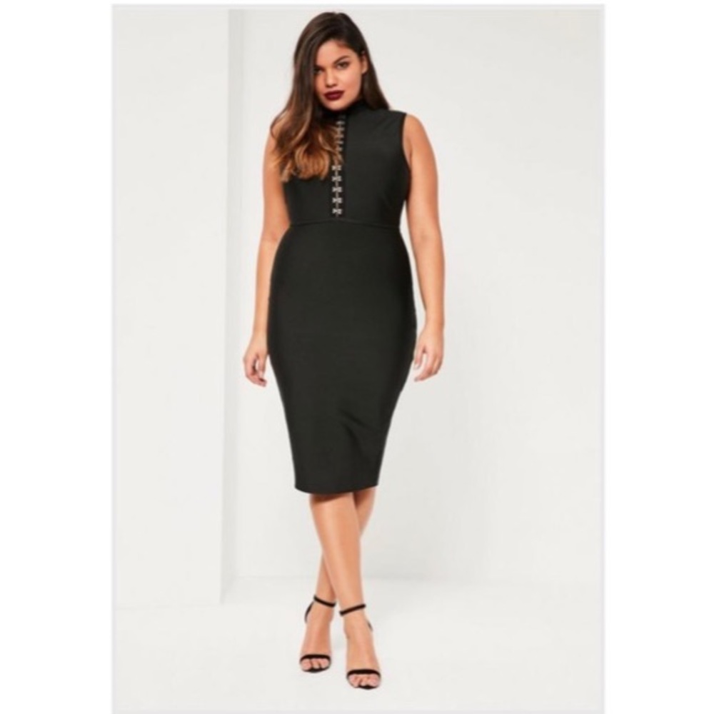 Black Sleeveless Bandage Dress - Plus Size