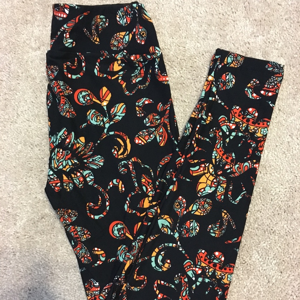 🆕LuLaRoe Buttery Soft OS Leggings