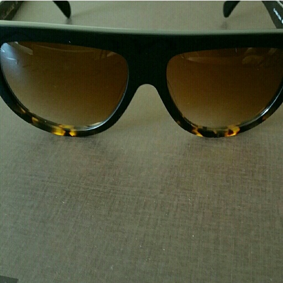 Authentic Celine Sunnies - Picture 4 of 5