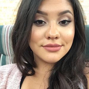 Meet your Posher, Beatriz