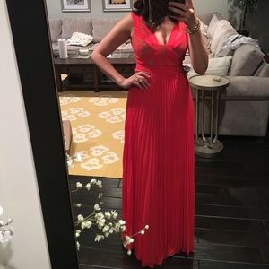 BCBGMAXAZRIA Evonne Gown