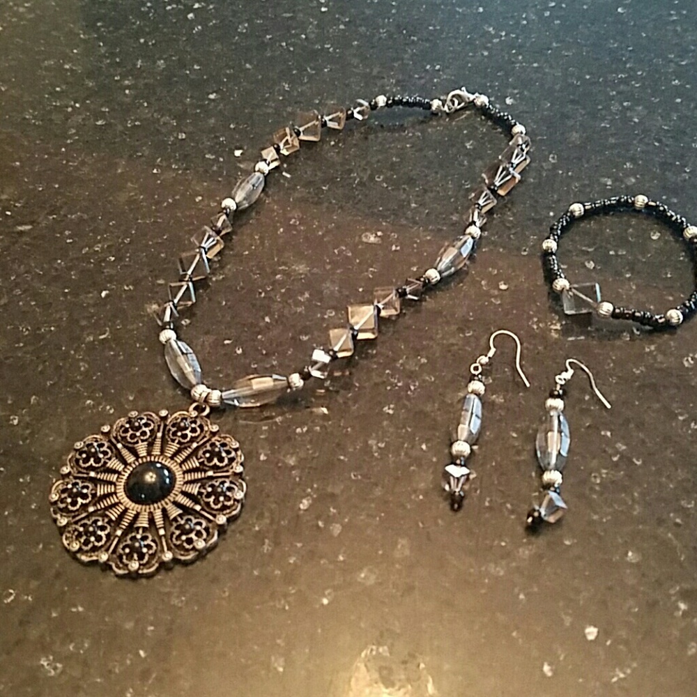 beautiful black and silver beaded jewelry set