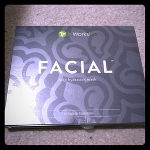 It Works Box of Facials (4 facial wraps)