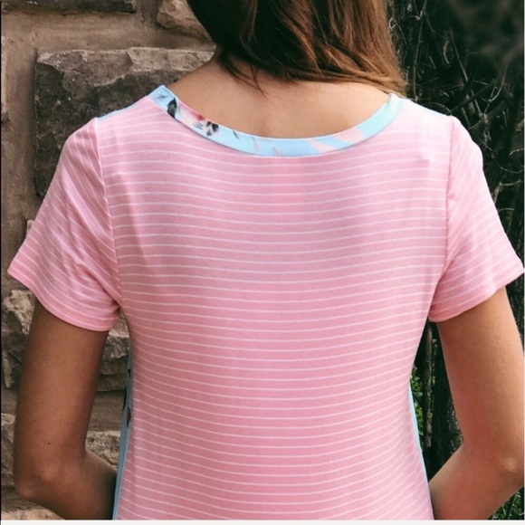 🌸Carmen Pocket Tee - Picture 4 of 4