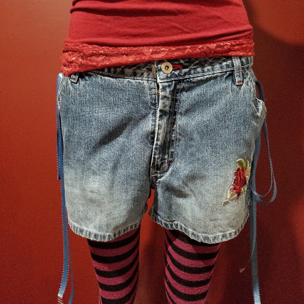 Revamped Candy Skull Lace Up Shorts - 9/10