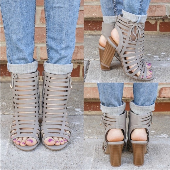 Stone Caged Strappy Gladiator Chunky Heel Sandals - Picture 4 of 4