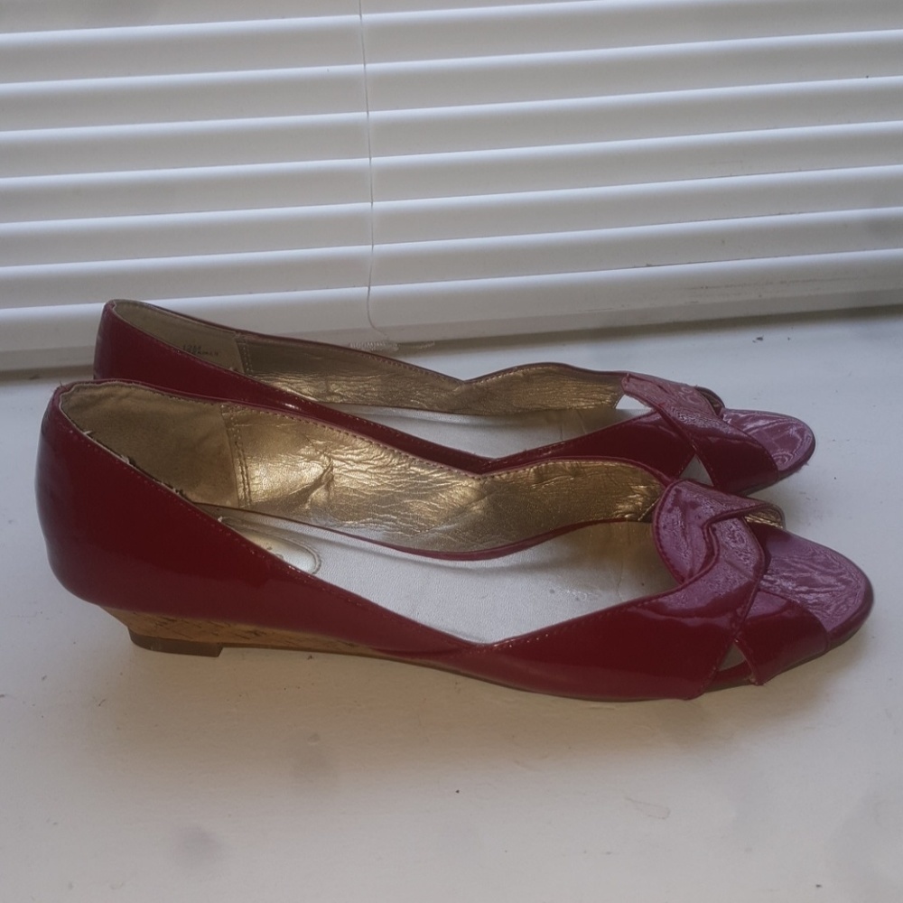 Kelly & Katie peep toe wedge flats