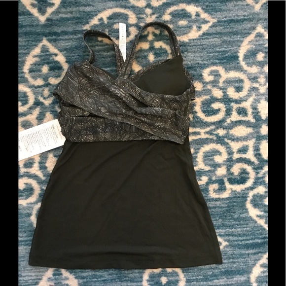 NWT Lululemon Wrap It Up tank size 4 in green - Picture 2 of 4