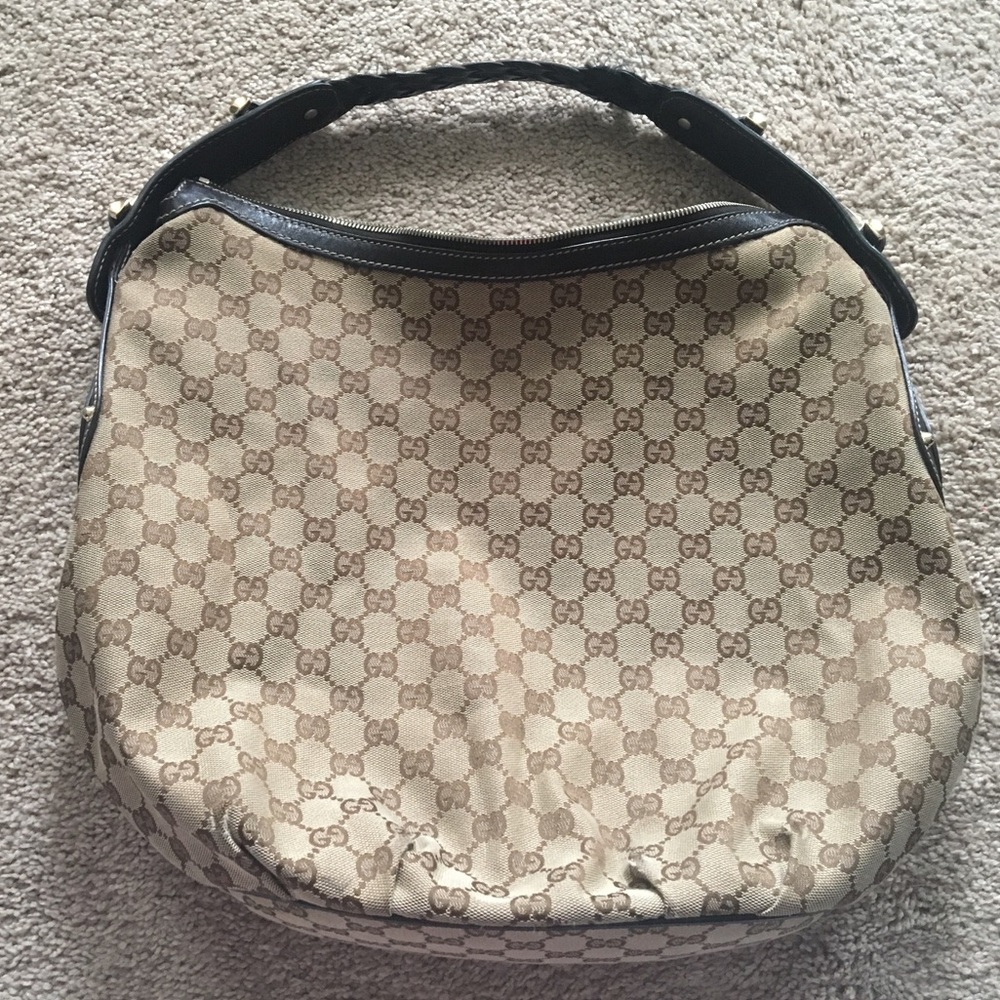 Gorgeous 100% authentic Gucci Hobo
