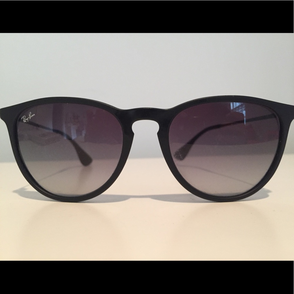 Ray-Ban Black Classic Erika Sunglasses