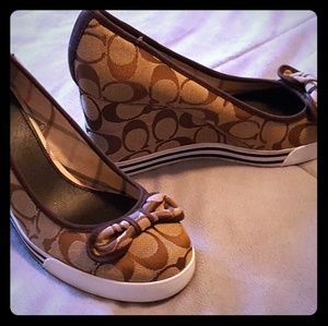 Coach Wedges