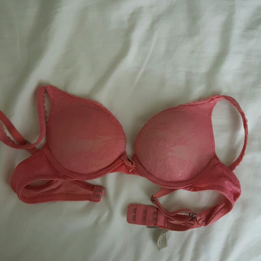 Lacy pink bra 32A Victoria's Secret