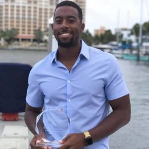 Meet your Posher, Travis