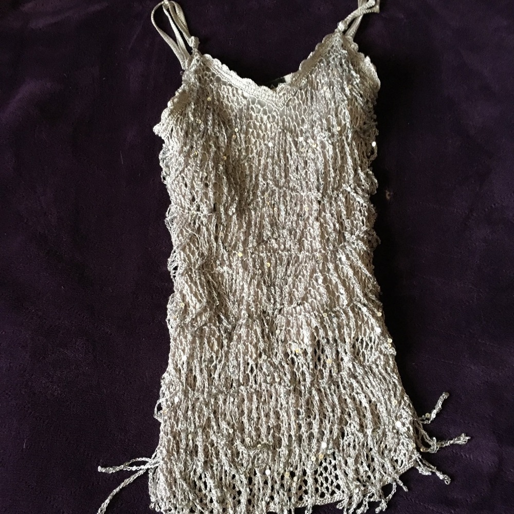 Beautiful ANIKA flapper-esque silver sequined top