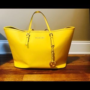 Michael Kors Tote