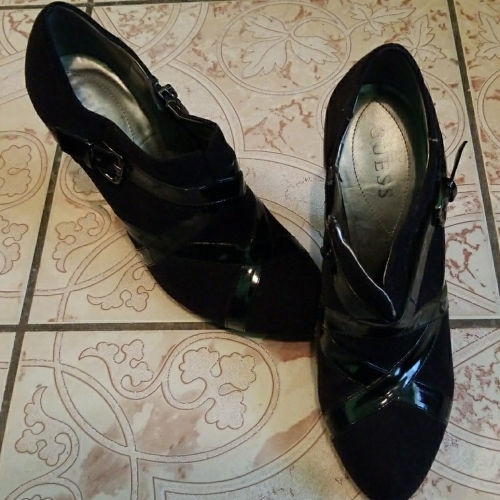 Black guess heels