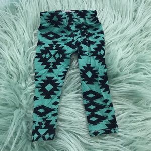 Girls and dolls mint and black printed leggings