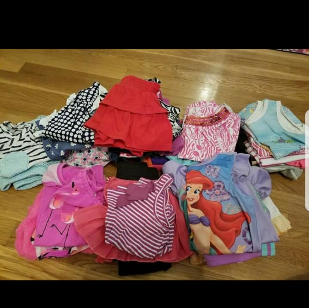 Lot Of 2t clothes