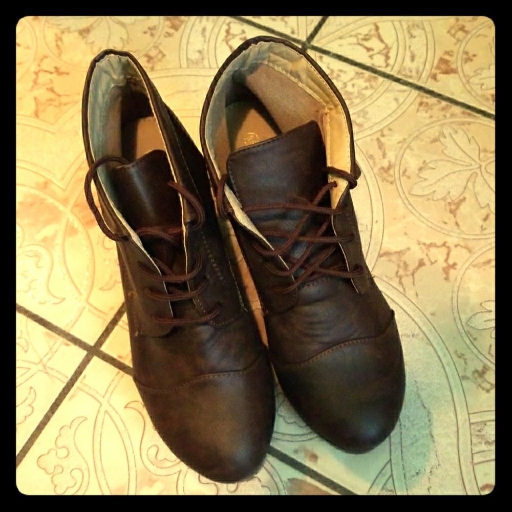 vintage brown wedge